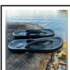Allbirds flip flops. Sugar Zeffer. Size 7.